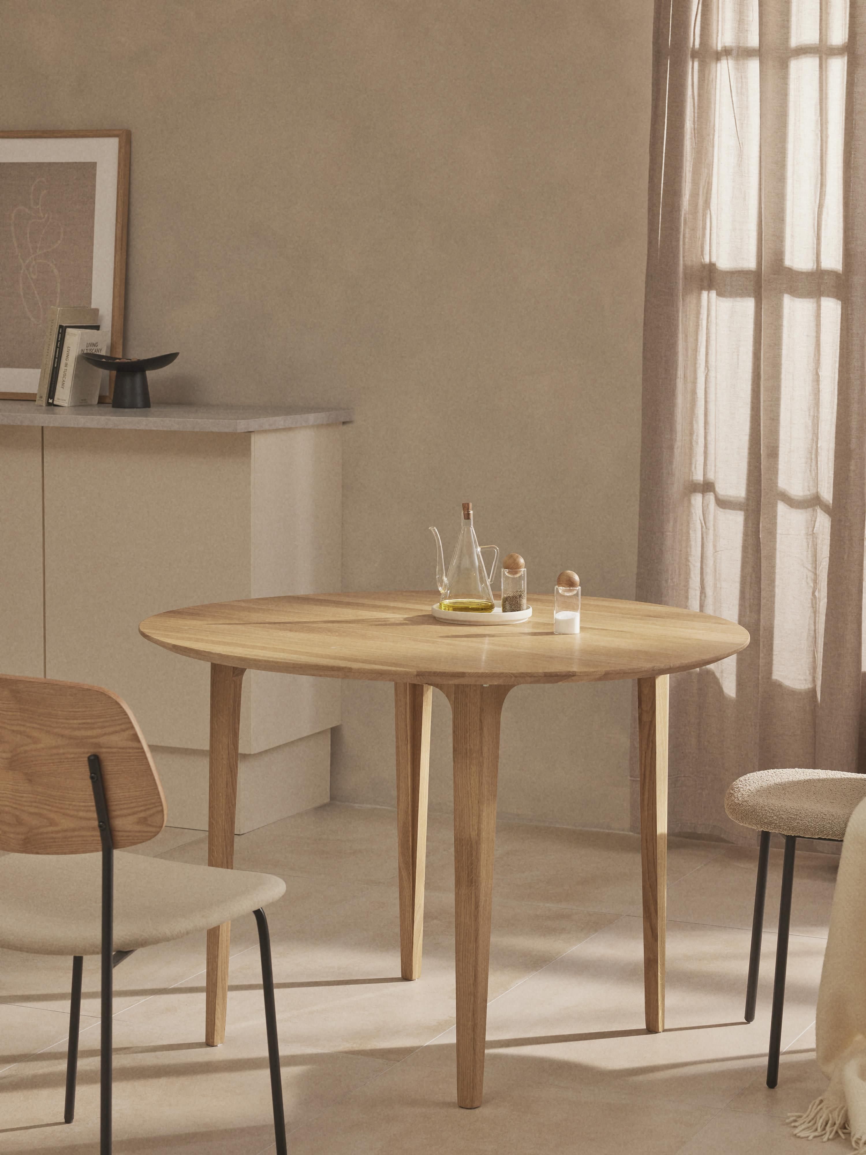 Ronde eettafel Archie van eikenhout, Ø 110 cm