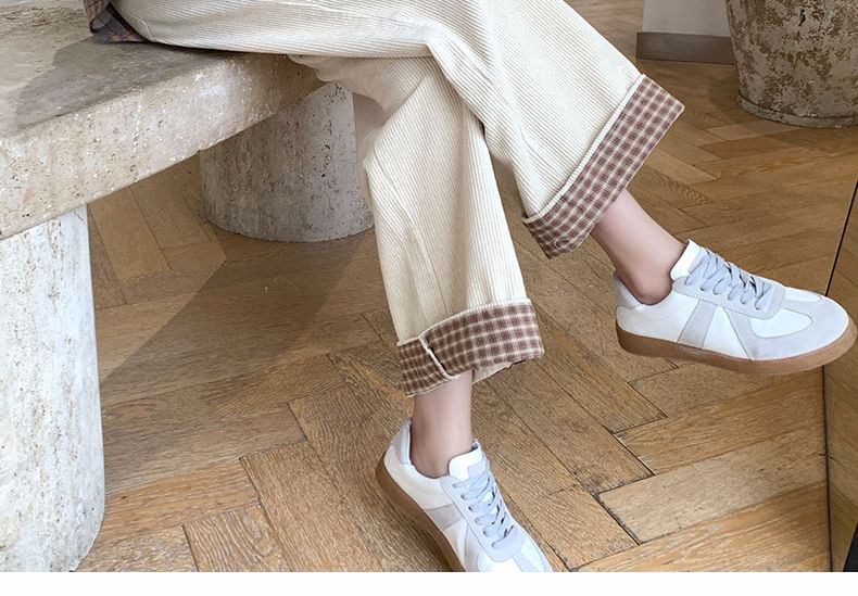 Dovitade - Corduroy broek met wijde pijpen en hoge taille en ruitmotief