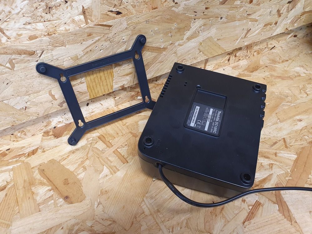 StealthMounts Houder voor Makita DC18RC snellader - CMC-MK-S