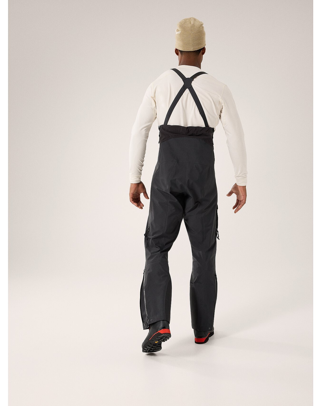 Alpha SV Bib Herre Black