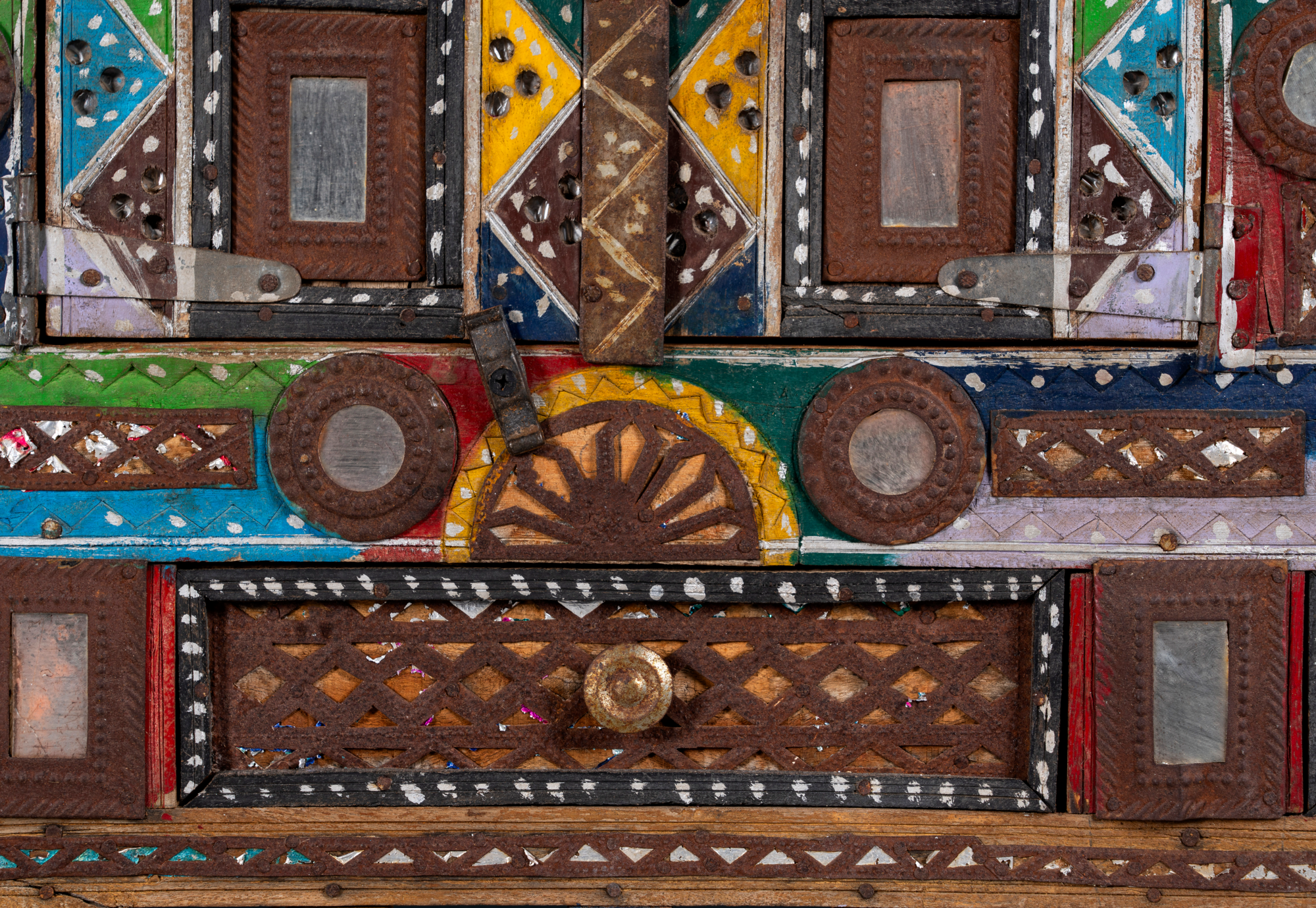 Sidetable Bhujodi #1