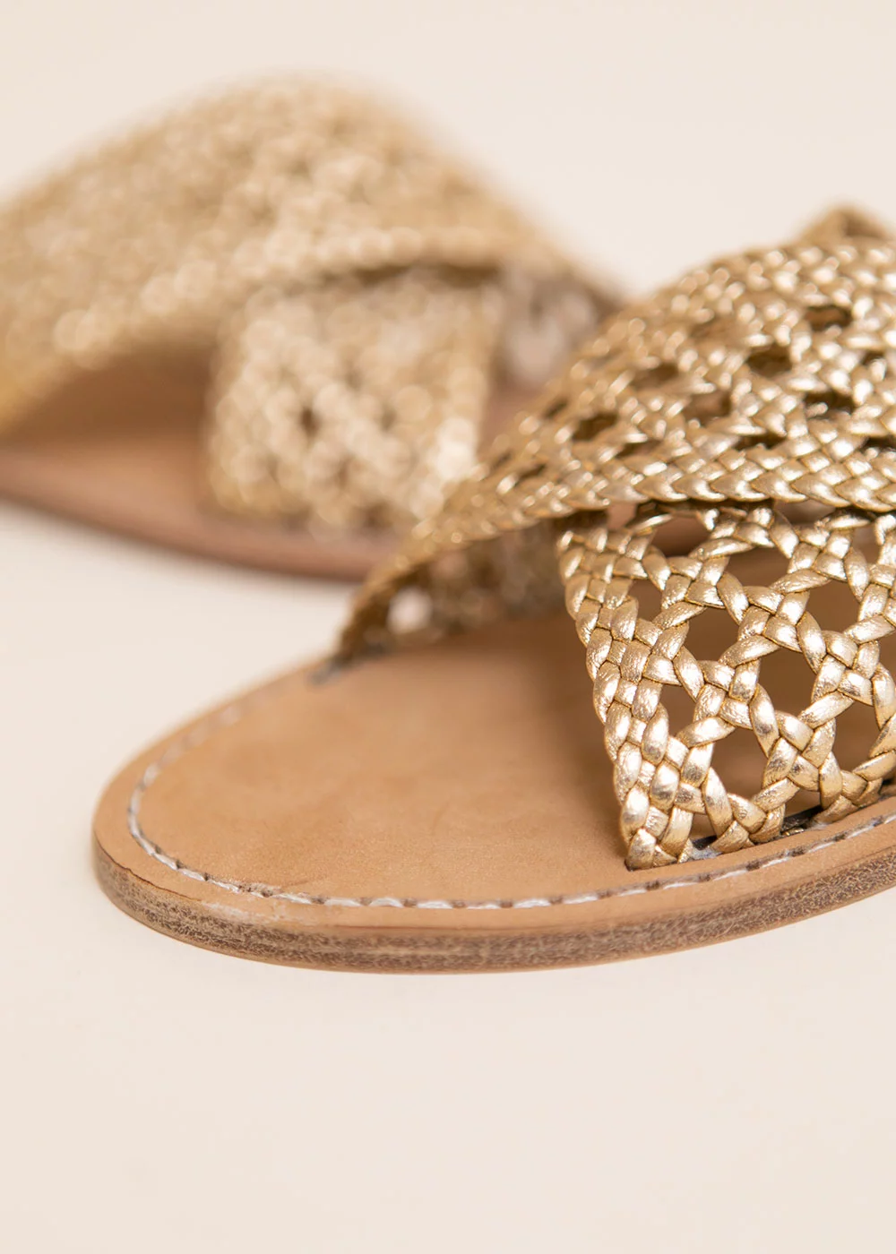 MULE OPHELIE CUIR TRESSEE  PLATINE