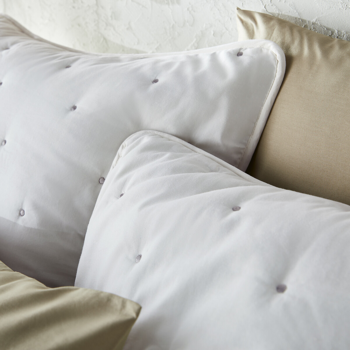 LA REDOUTE INTERIEURS<br>Colcha acolchoada e bordada, Aéri