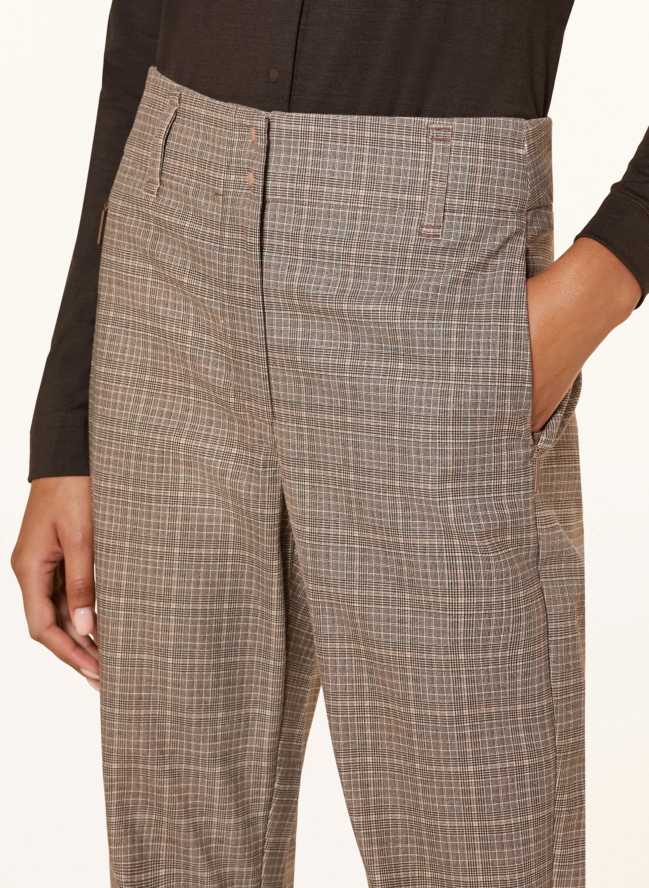 JEANNE BARET Hose MEDAN