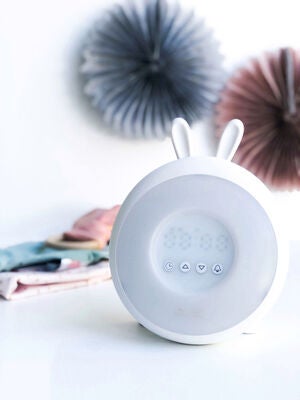 Rabbit & Friends Wake Up Lamp, White
