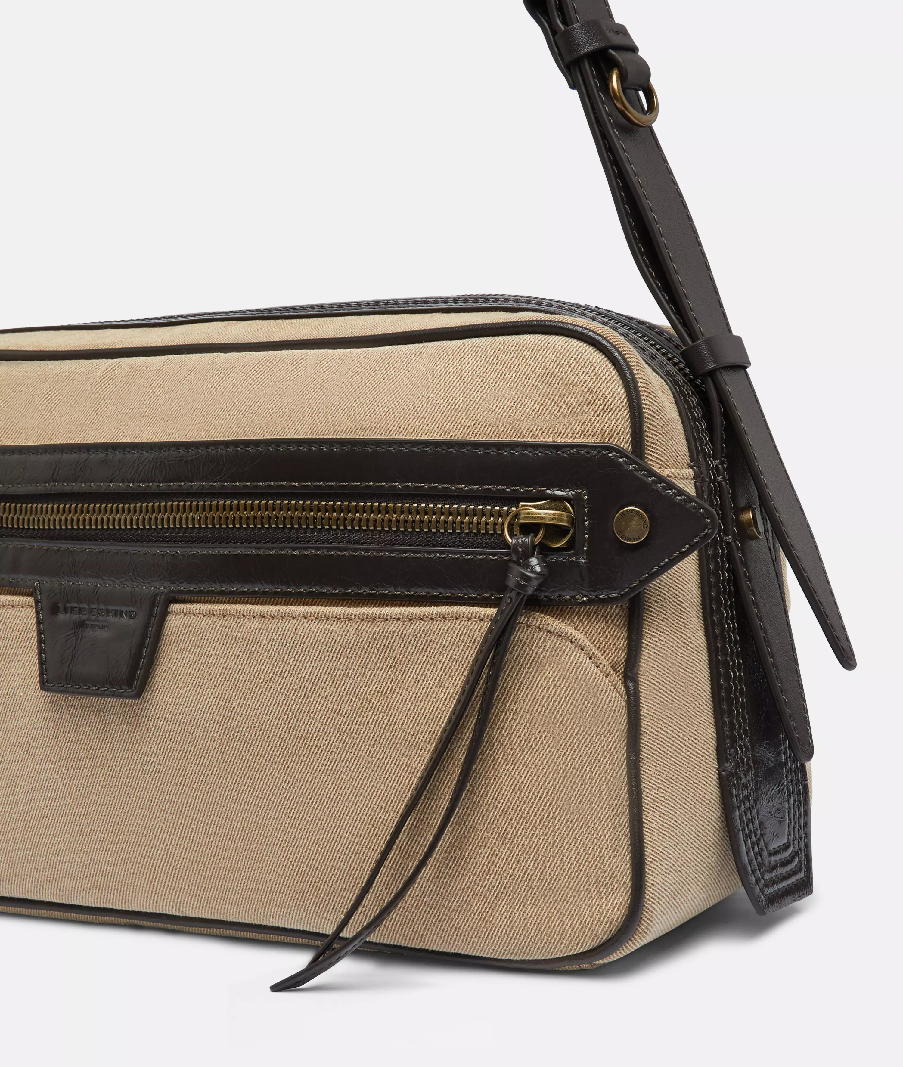 Denim Juno Satchel M Spacious denim shoulder bag