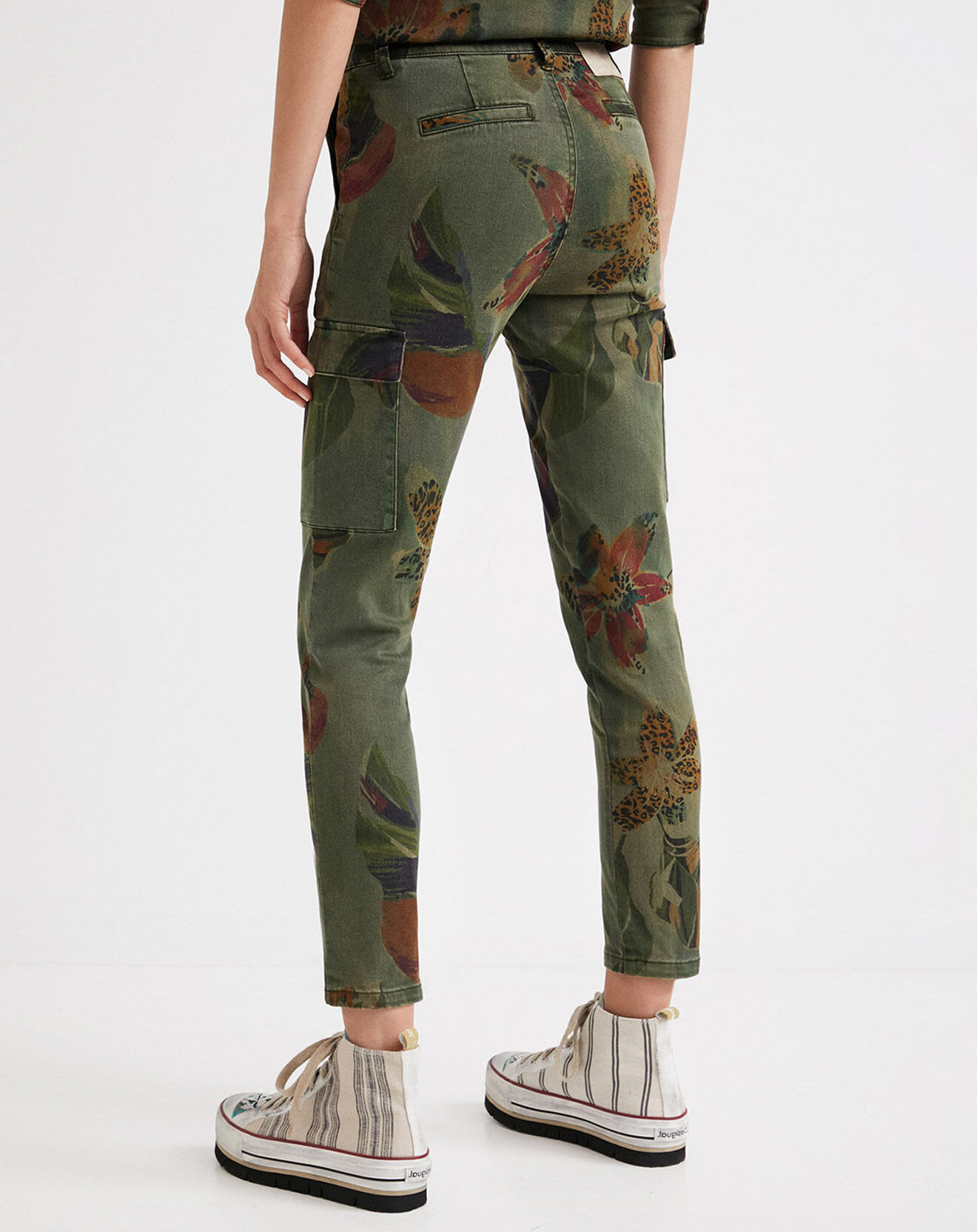 Desigual Pantalon Naia vert kaki