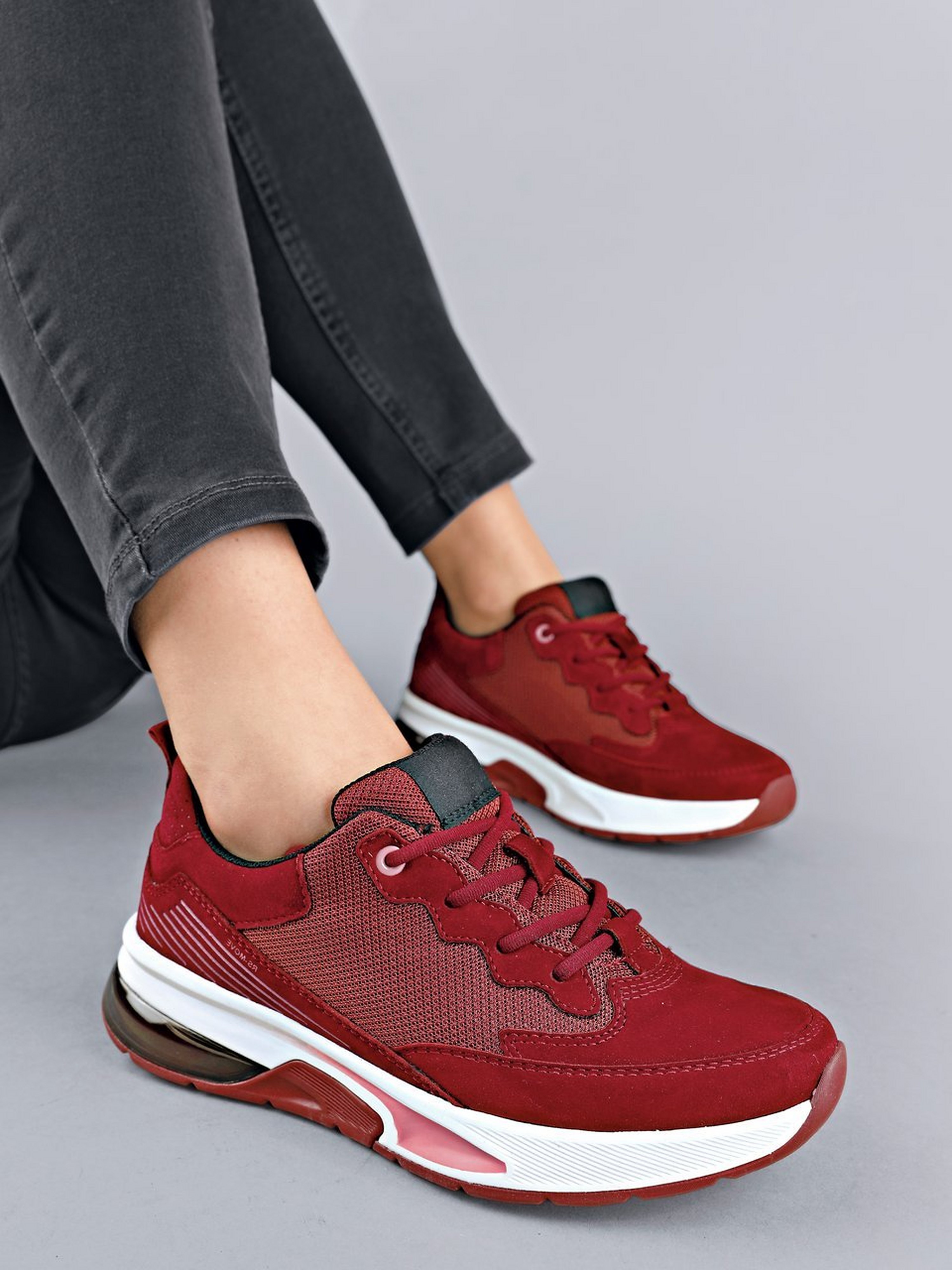 Sneaker