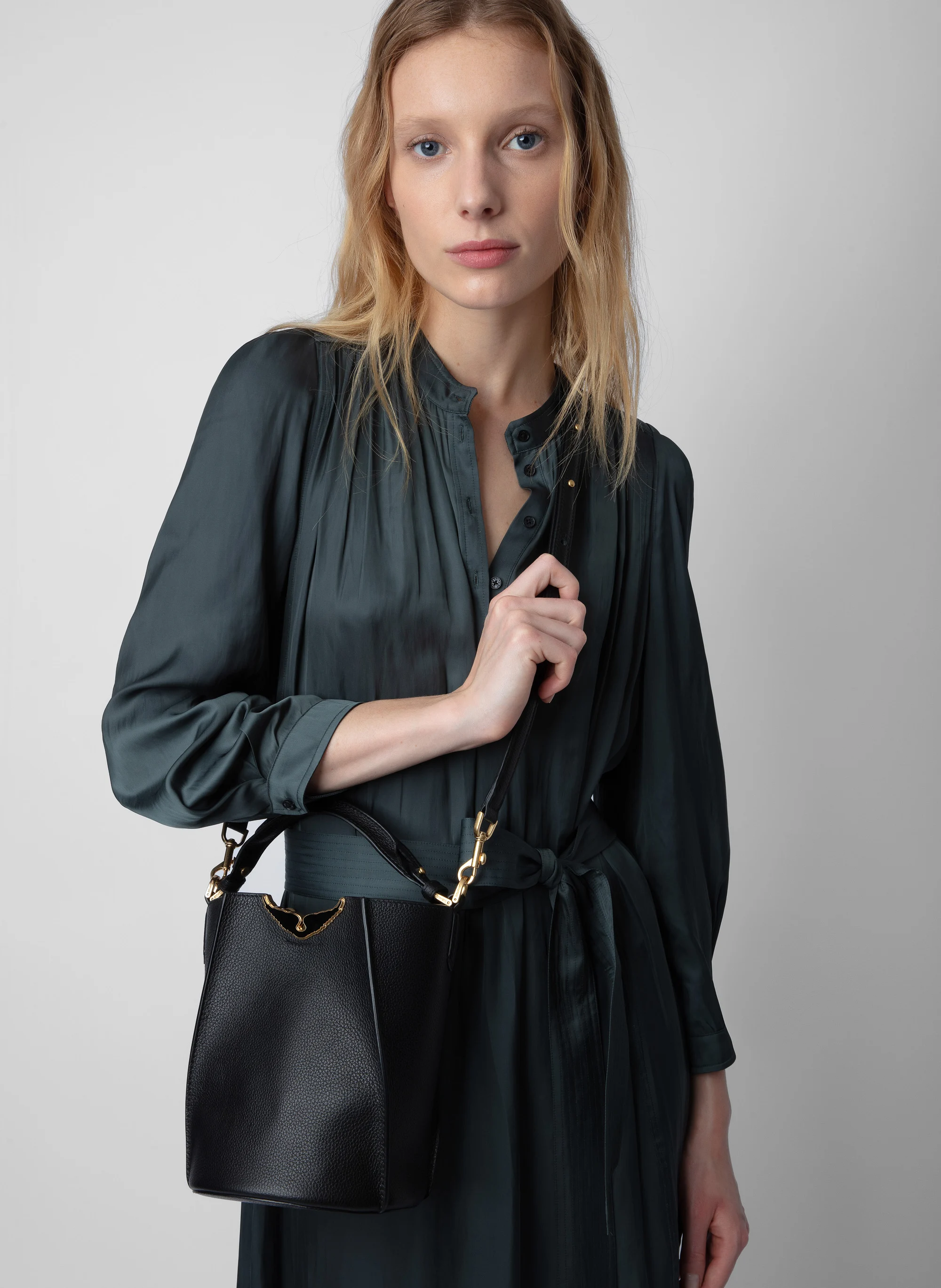 BORDERLINE - Sac seau en cuir grainé | Noir