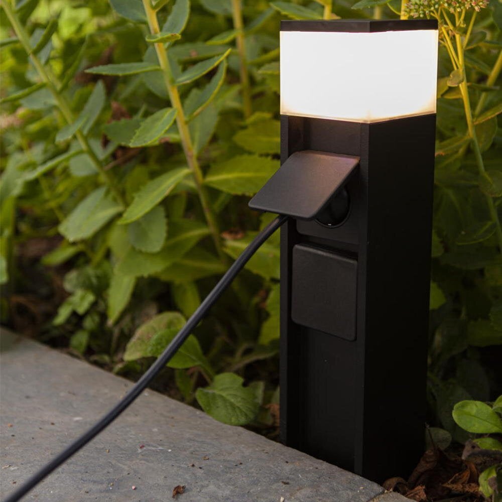 Slimme LED-padverlichting incl. stopcontact in zwart 11W 750lm IP44