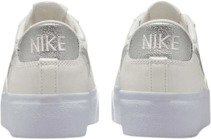 Nike blazer low platform Summit white/metallic silver-s