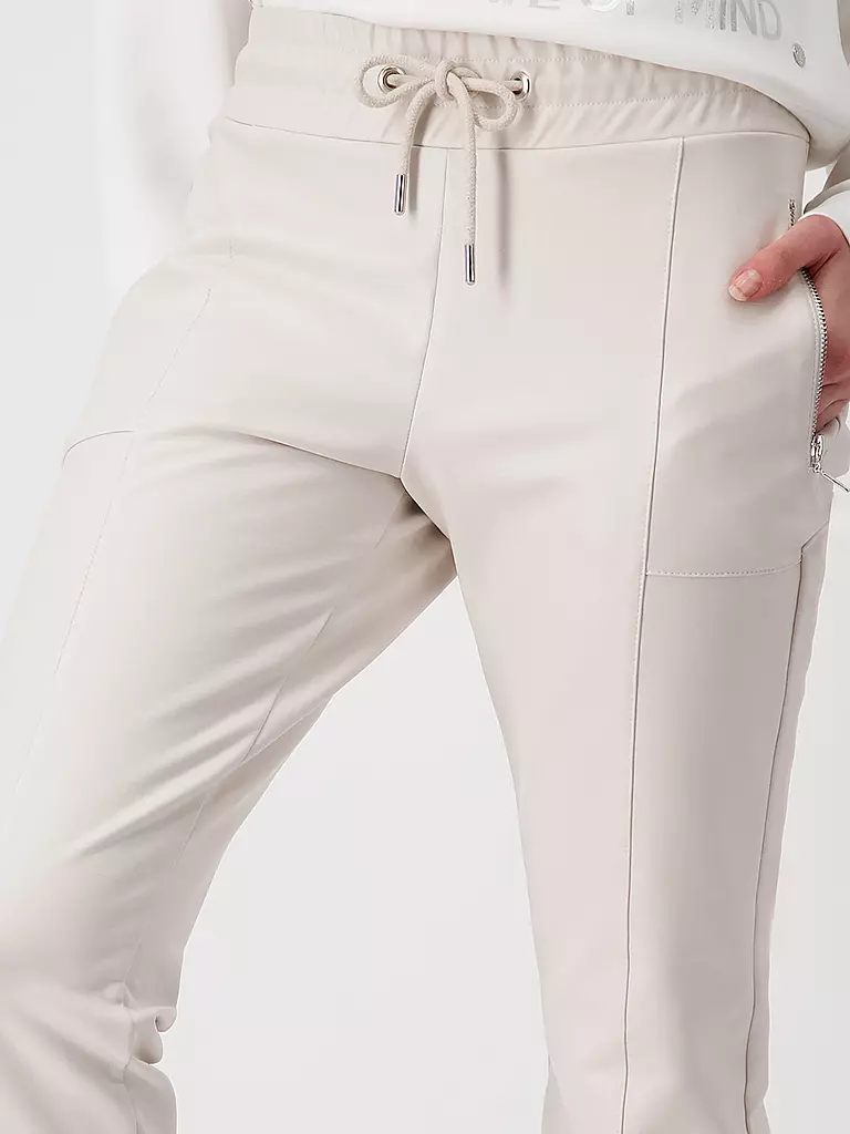 MONARI Hose in Lederoptik creme