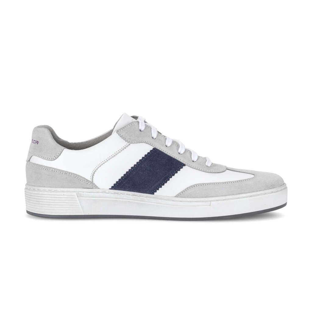 Lage sneaker wit
