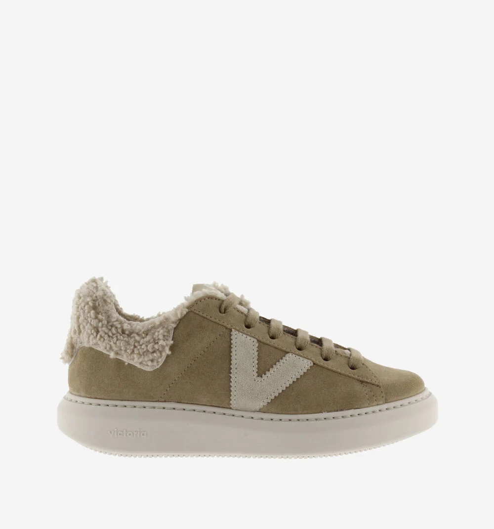 MILÁN CUIR FENDU & PEAU DE MOUTON Baskets pour femmes en peau de mouton recyclée TAUPE