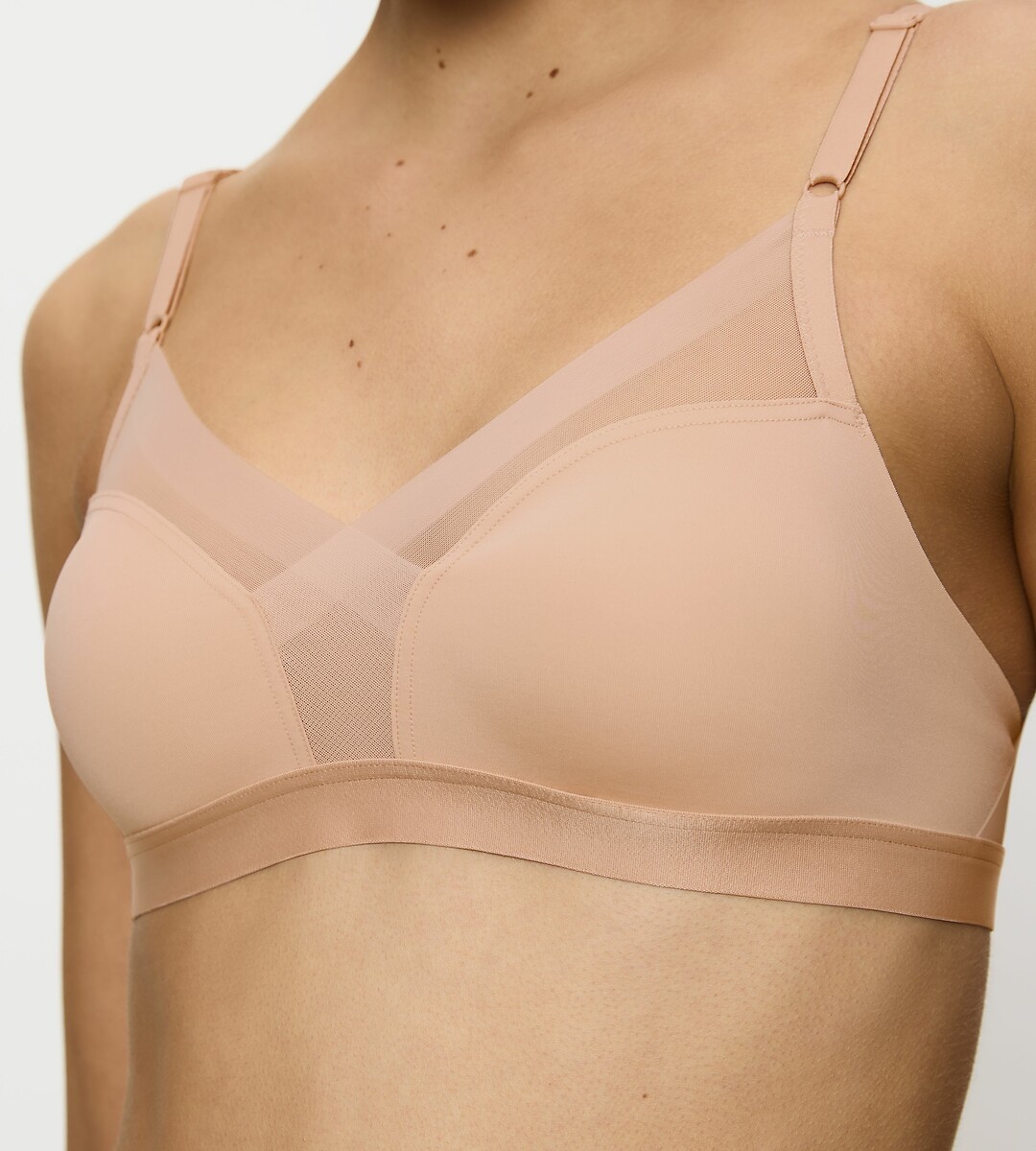 TRIUNFO<br>Bustier Shape Inteligente