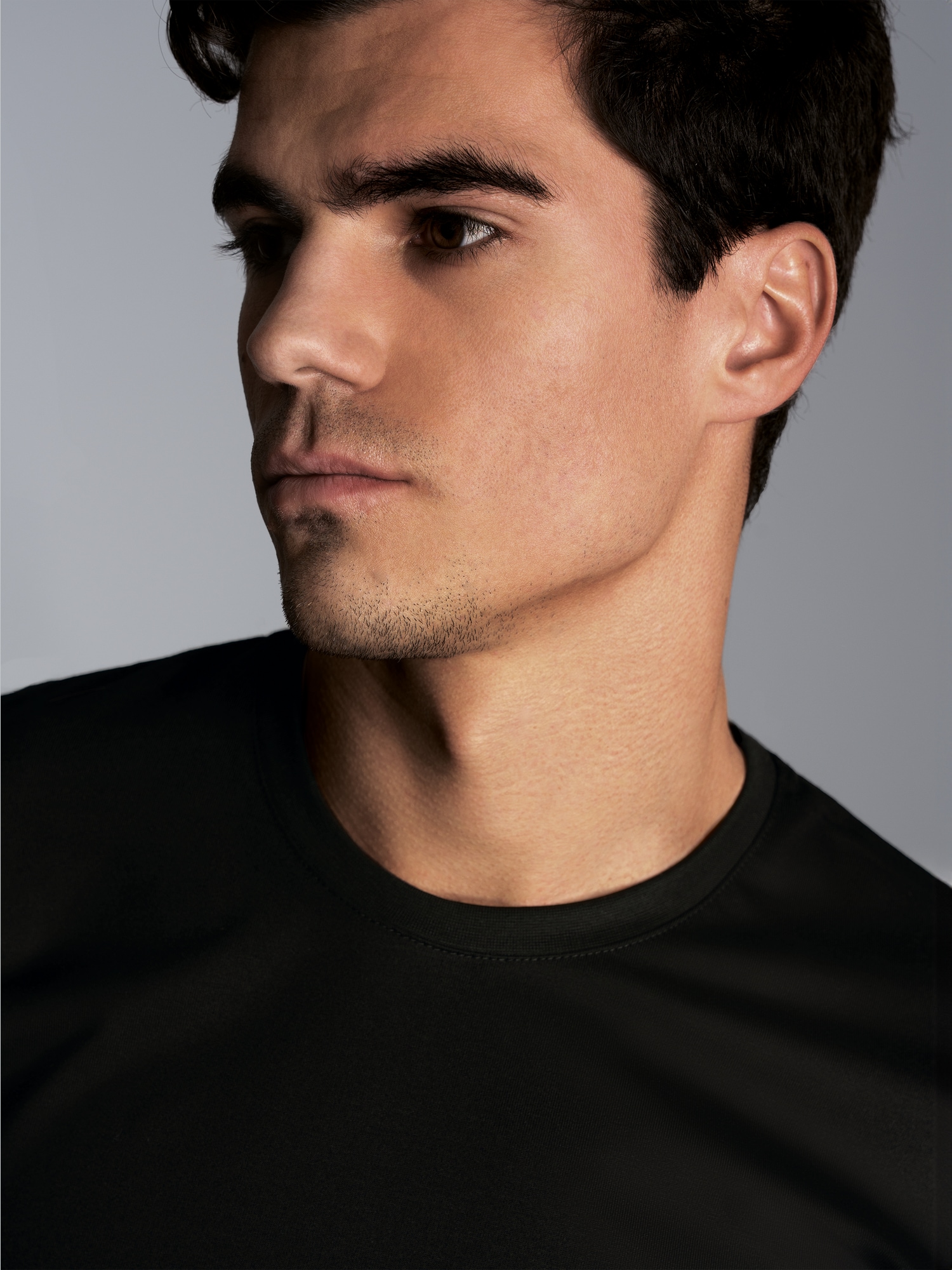 Slim Fit T-Shirt aus DELUXE Baumwolle Schwarz