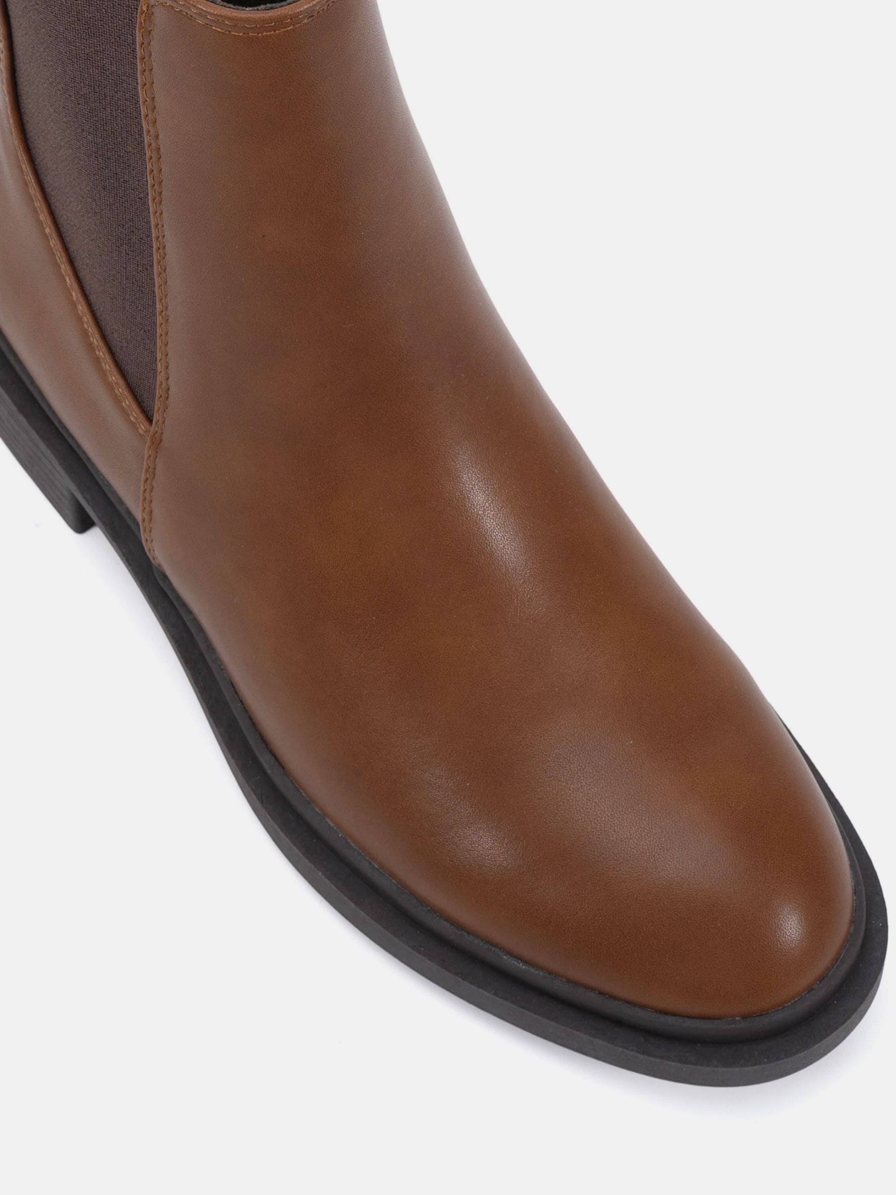 Bruin - Novo Dottie Flat Chelsea Ankle Boots