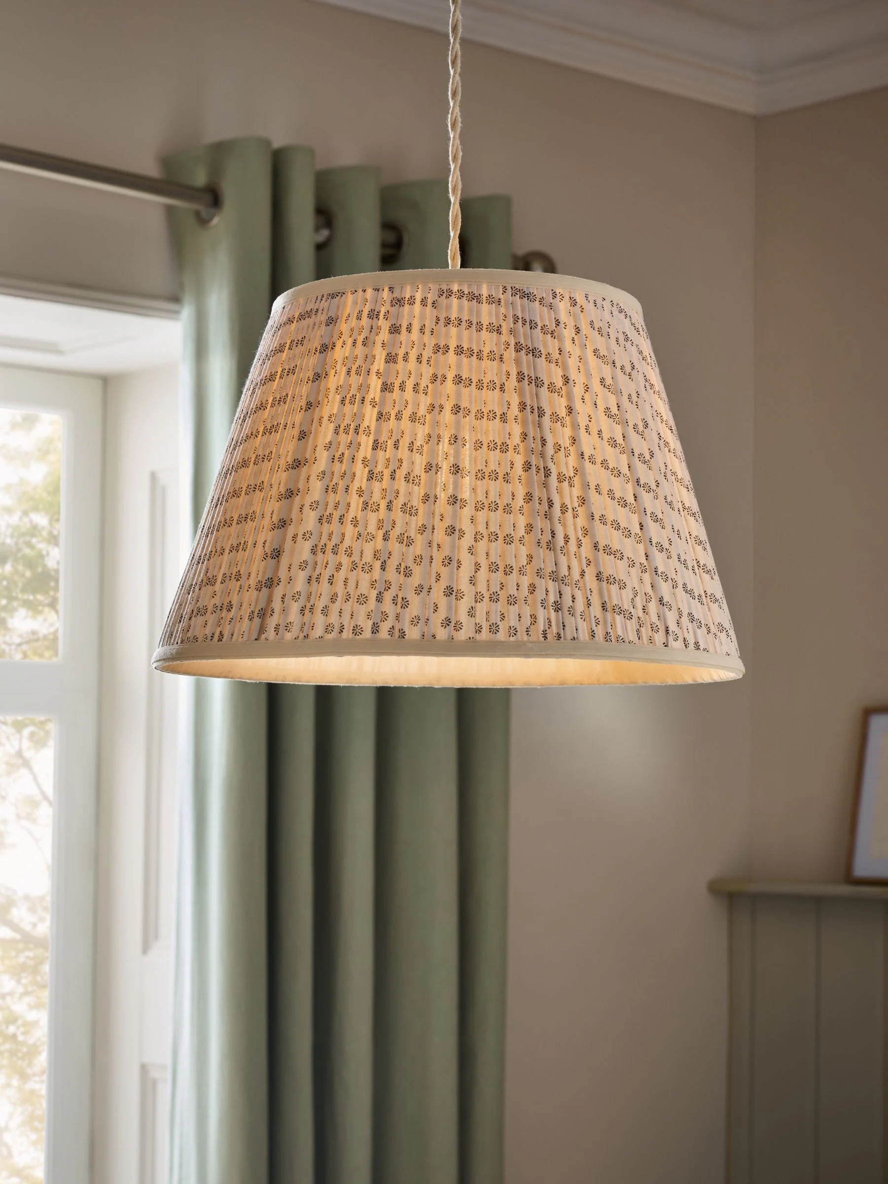Easy Fit Woodblock Pleated Pendant Lamp Shade