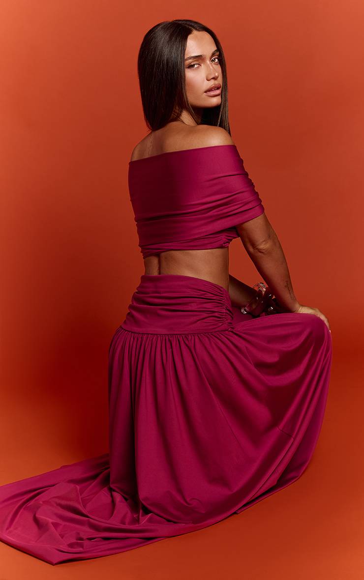 Violet Ensemble Coordonné Jupe Longue Épaules Dénudées Avec Détail Nœud