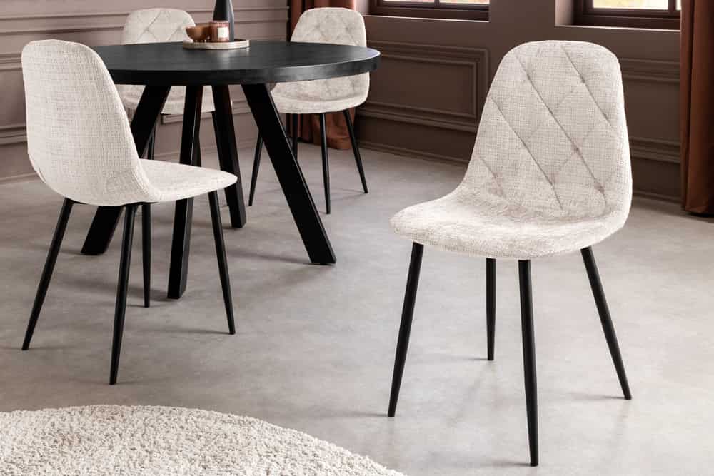 Stilvolles 2er-Set Stühle GLAMM champagner beige Chenille Cremona schwarze Metallbeine