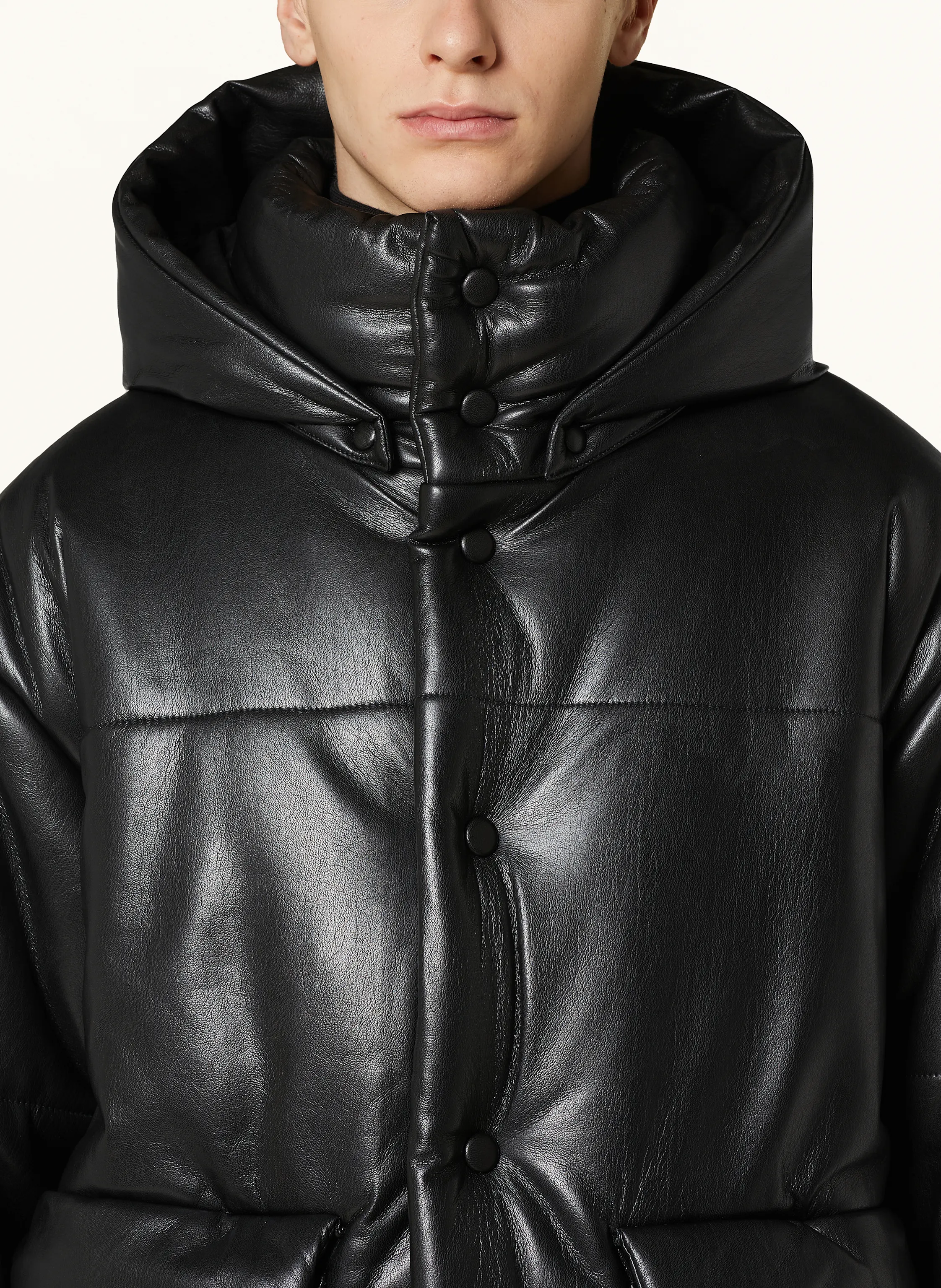 Nanushka Steppjacke HIDE in Lederoptik mit abnehmbarer Kapuze