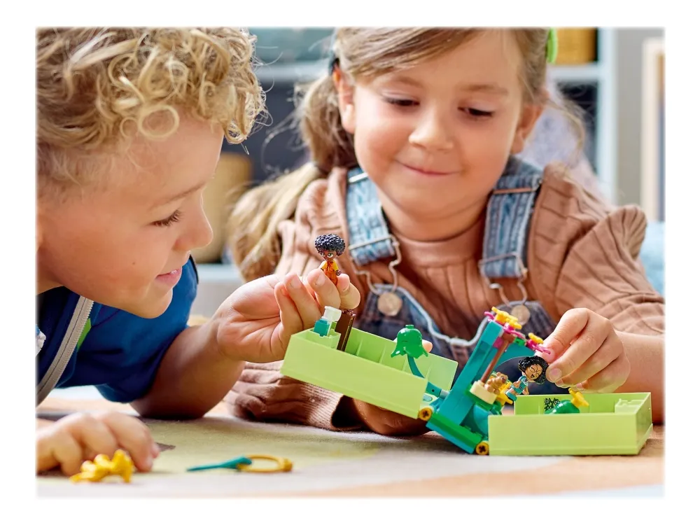 LEGO Disney 43200 Antonios magiske dør