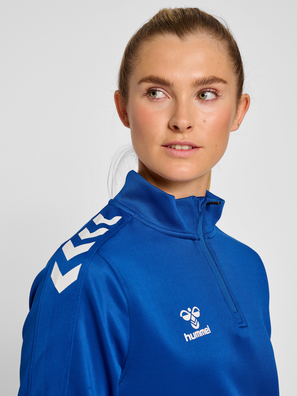 hmlCORE XK HALF ZIP SWEAT WOMAN