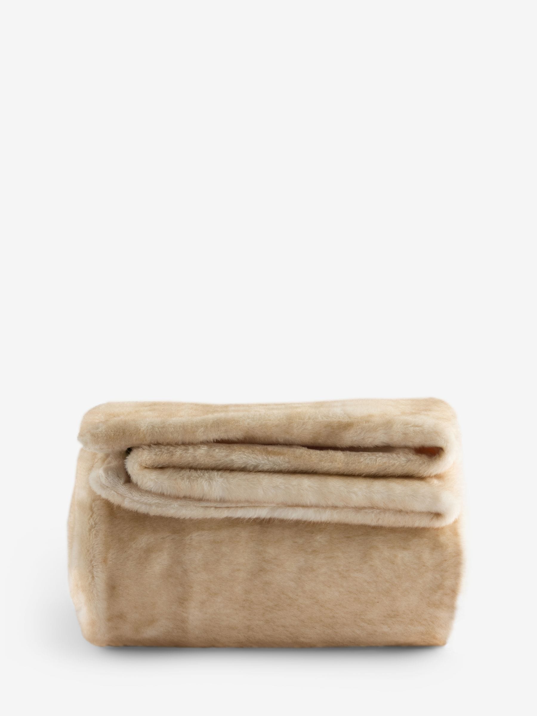 Arctic Fox Faux Fur Throw