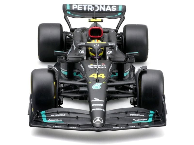 BBurago Mercedes-AMG F1 W14 E Perf. Hamilton 2023 1:24 Sammlermodell im Massstab 1:24