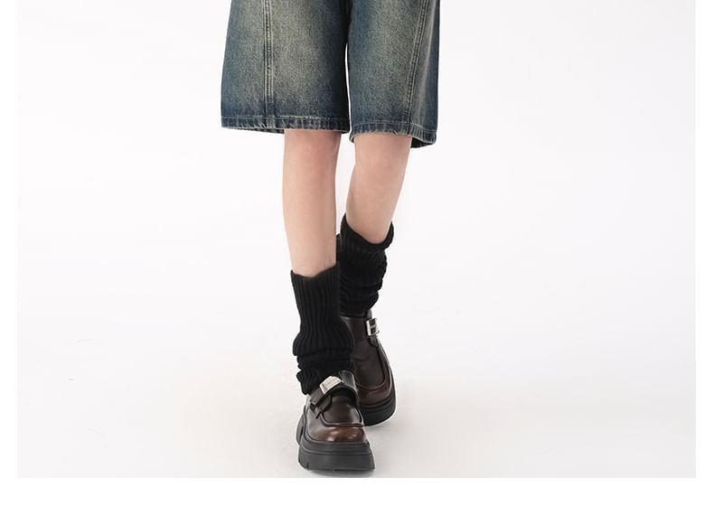 Magimomo - Mid Rise Washed Denim Shorts