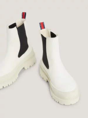 Botas Chelsea de couro com travas robustas