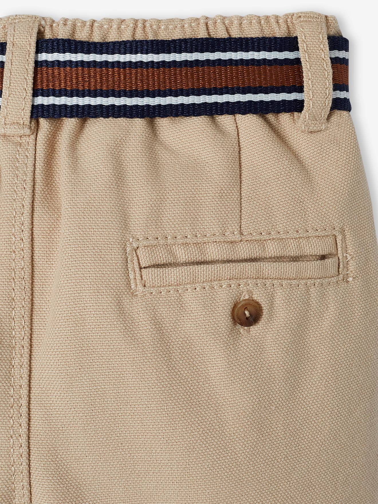 Calça social bege para bebê com cinto.