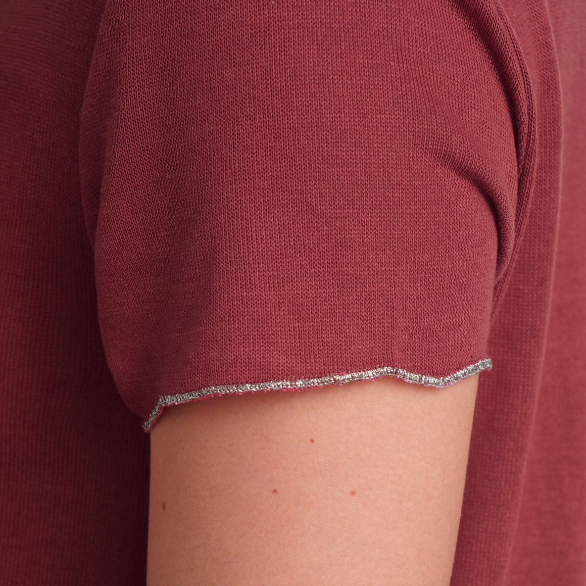 Gina Collection Damen T-Shirt mit glänzender Abschlussnaht dunkelrot