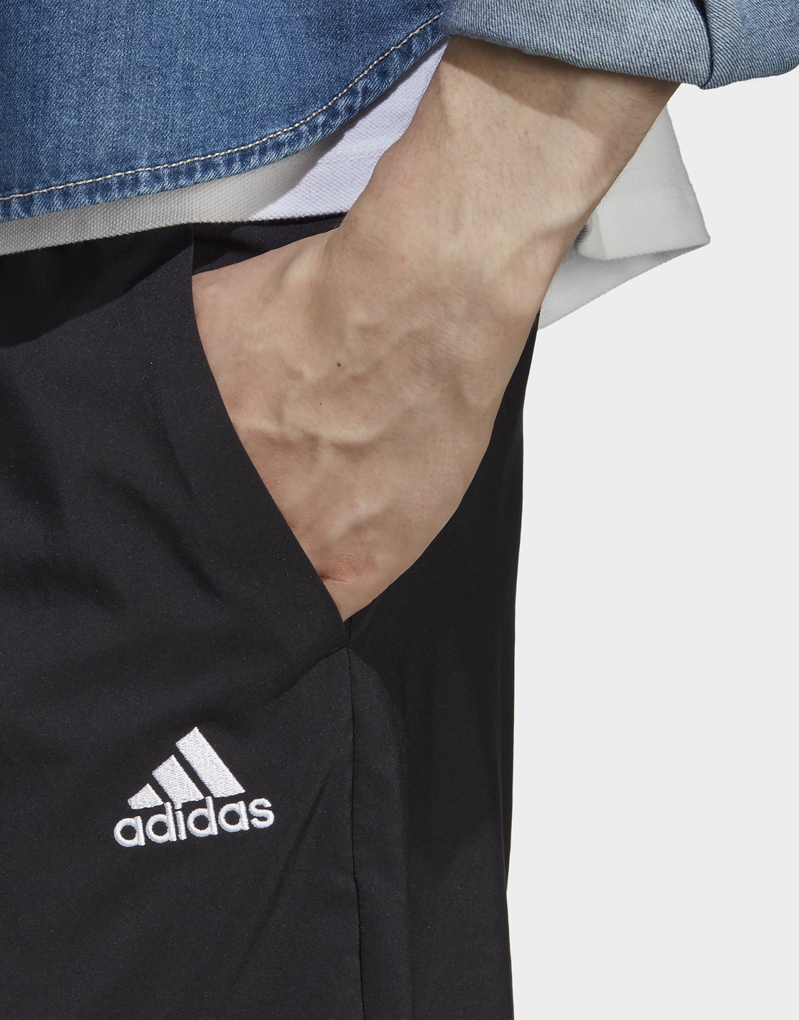 adidas Short à petit logo AEROREADY Essentials Chelsea
