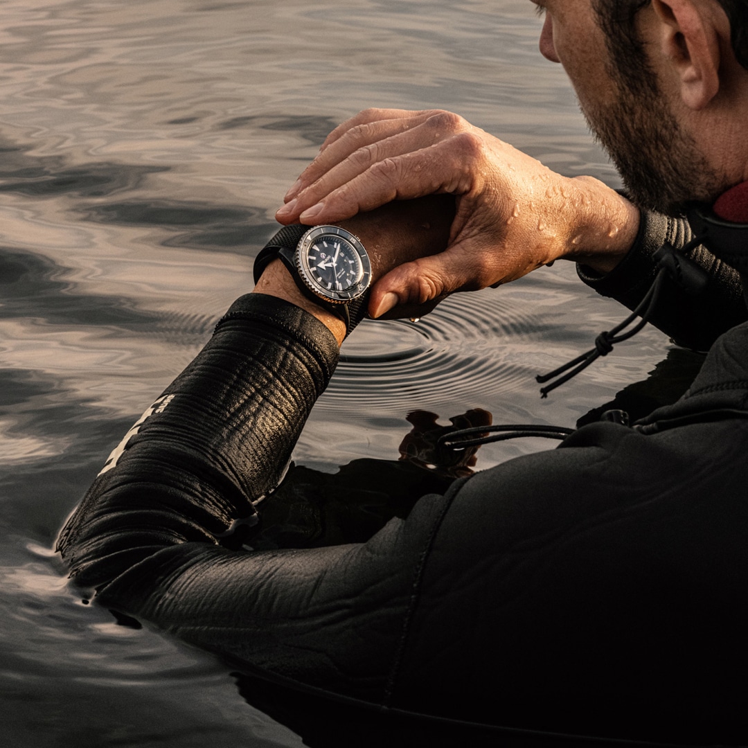 Rado Captain Cook XL High-Tech Ceramic Diver