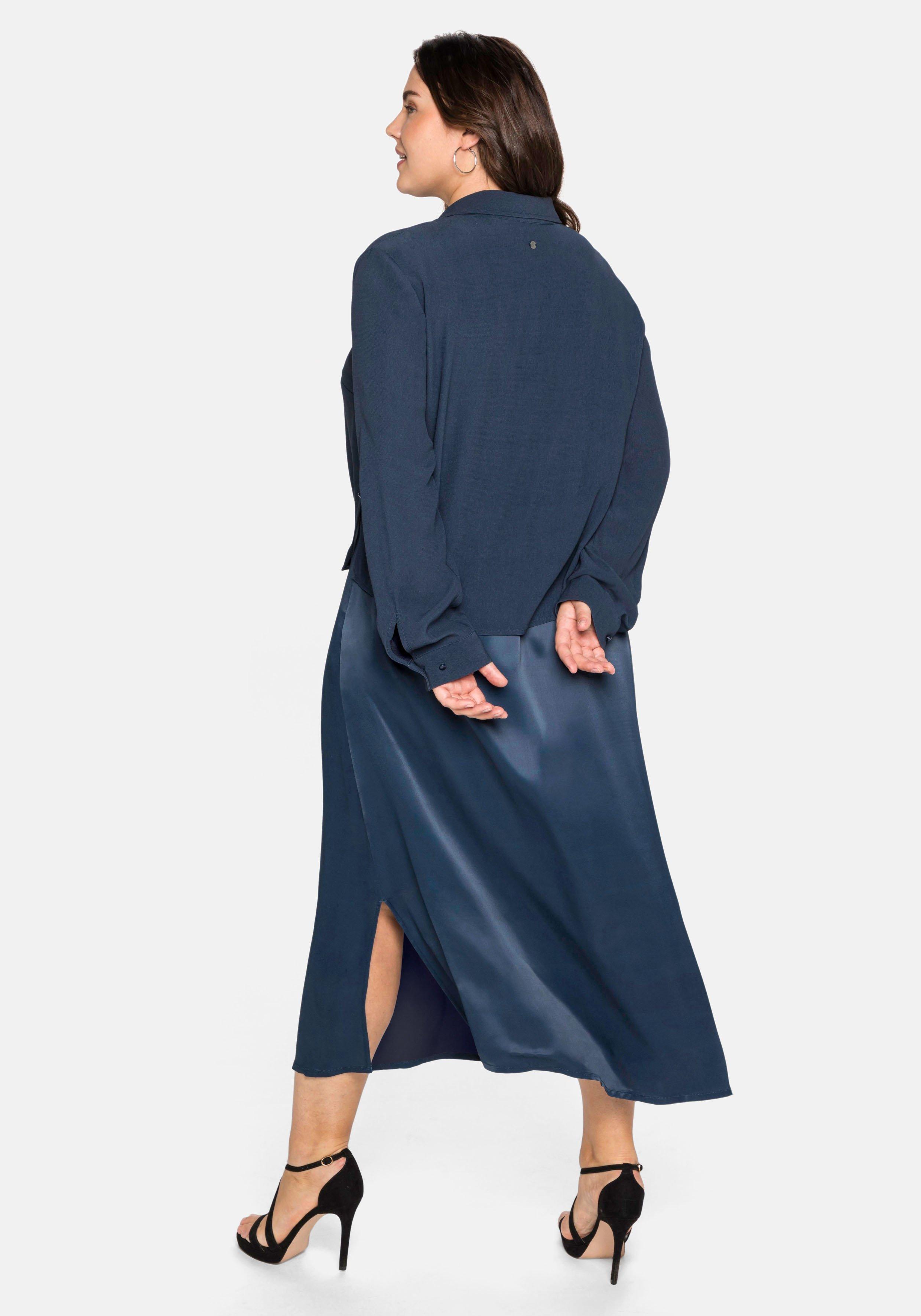 Maxikleid mit Bluse, aus Satin und Crêpe