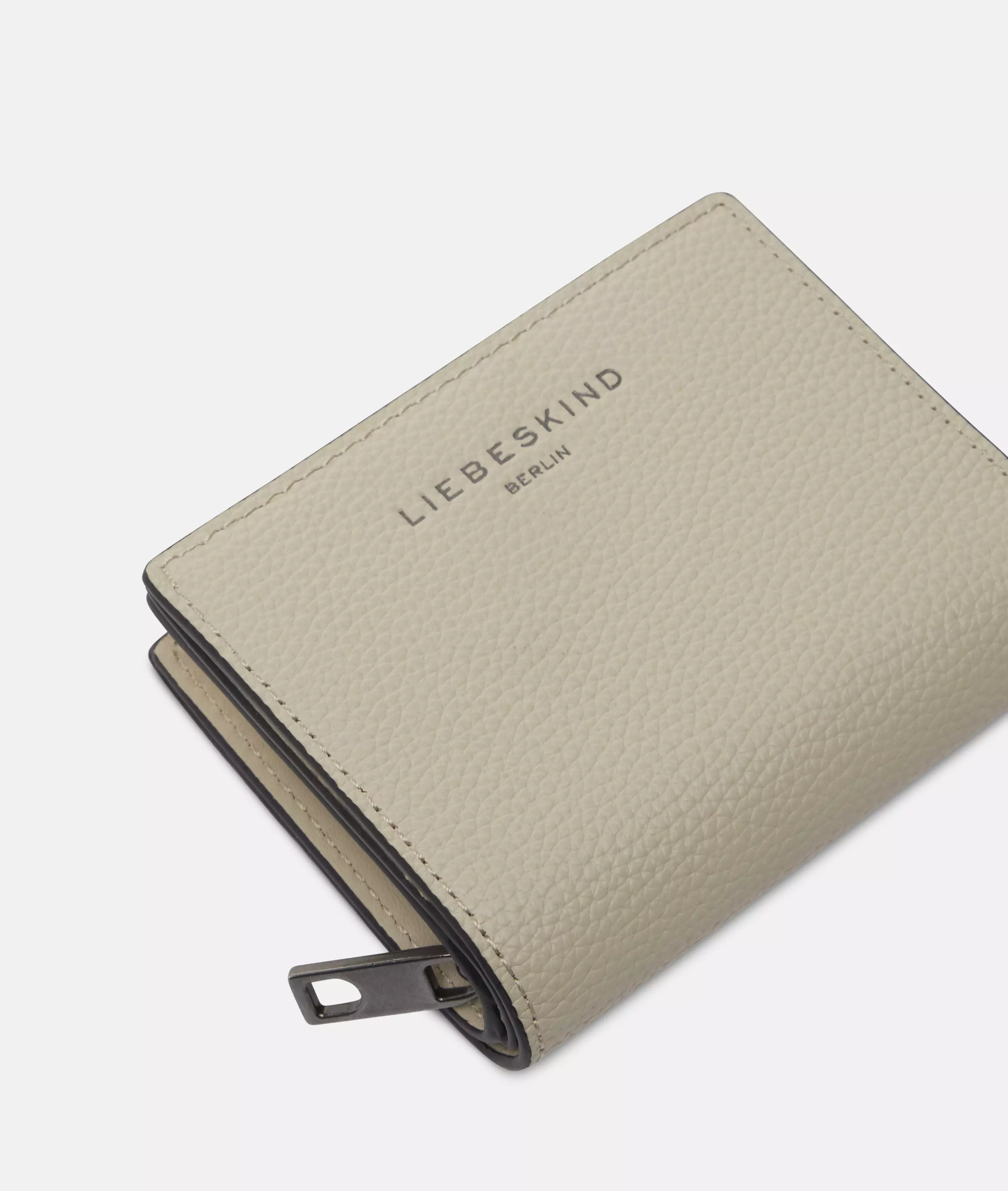 Wallet Spacious cowhide leather wallet