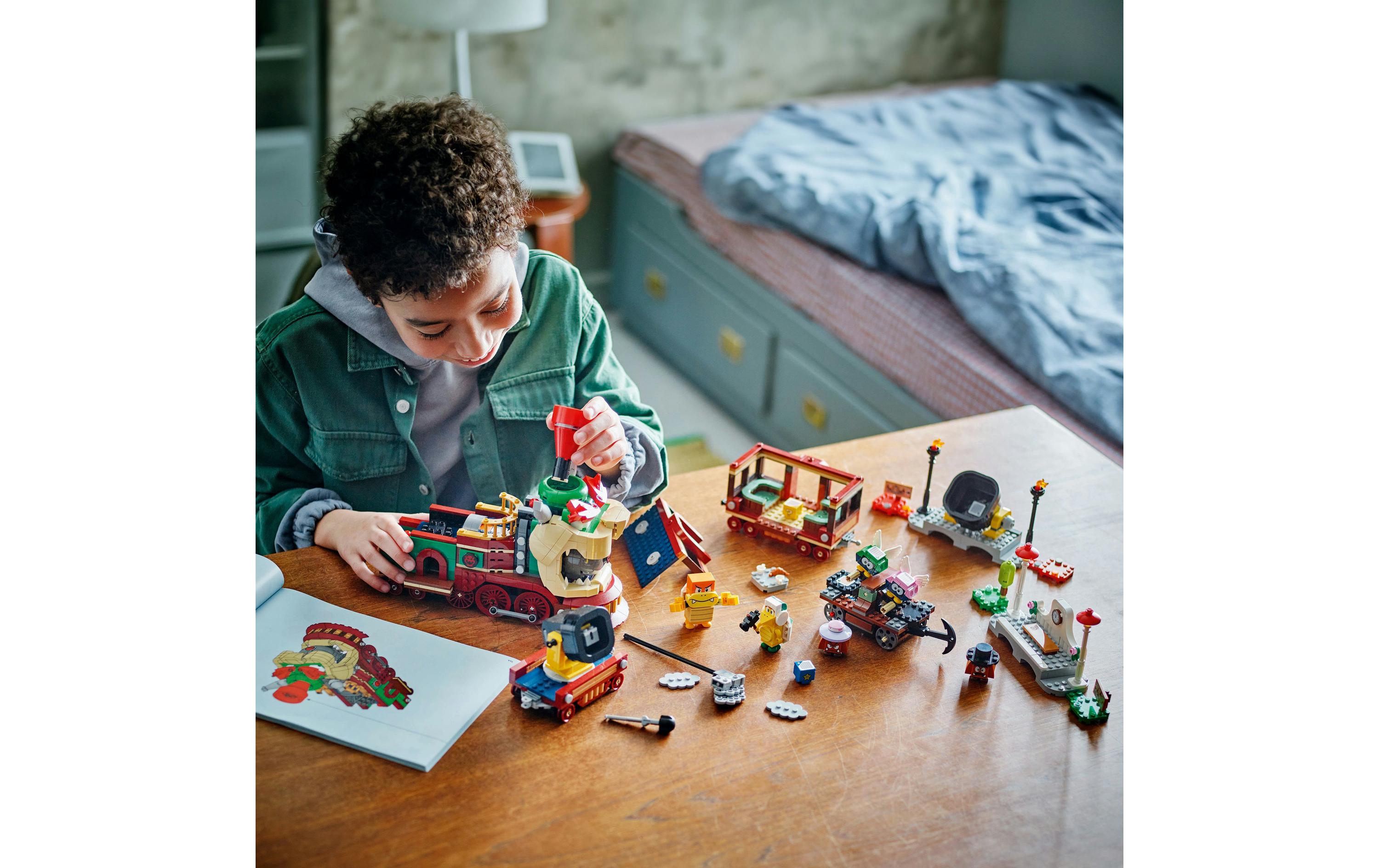 Super Mario Der Bowser-Schnellzug 71437Eisenbahnset mit Spielzeugzug für Kinder