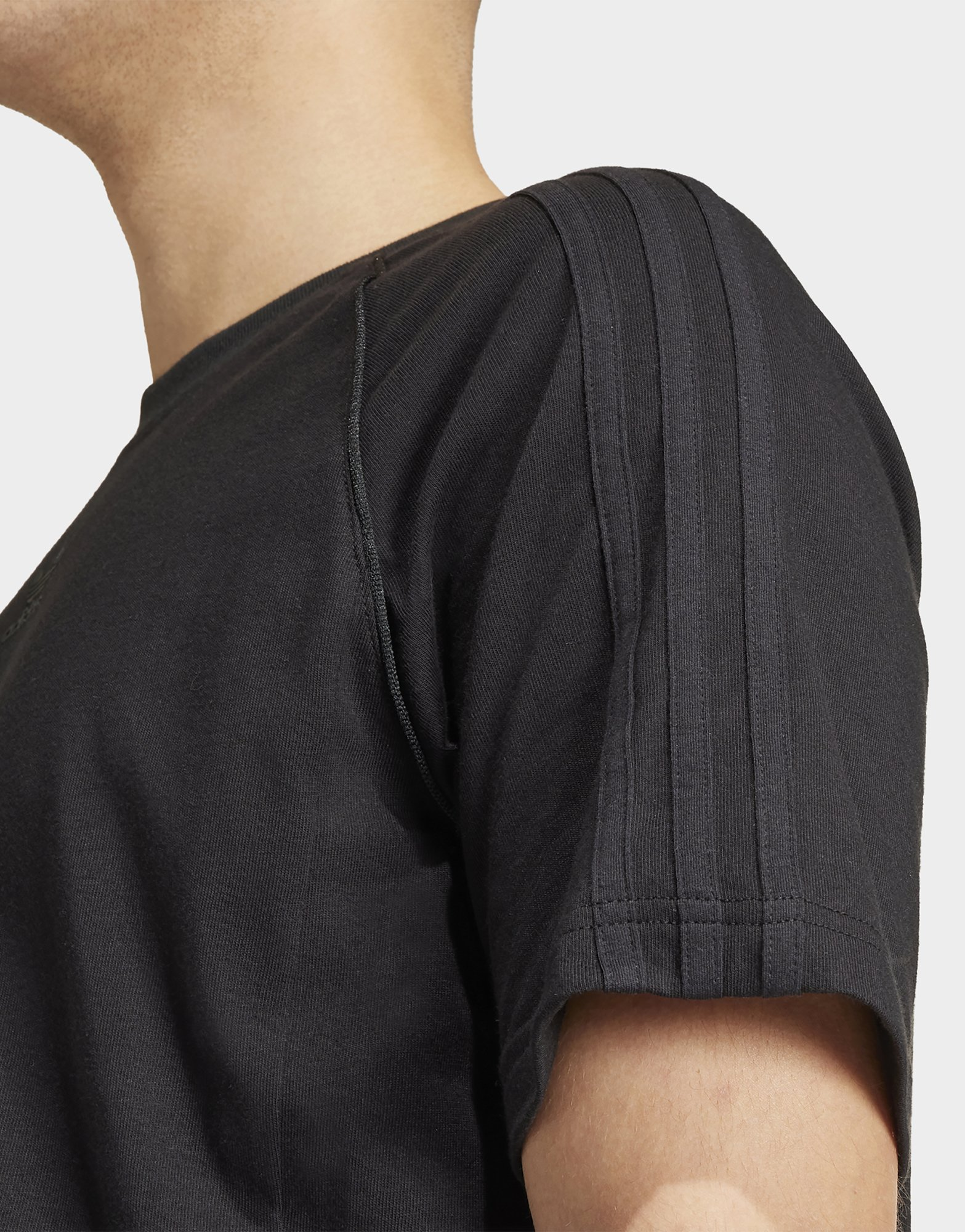 adidas T-shirt SST