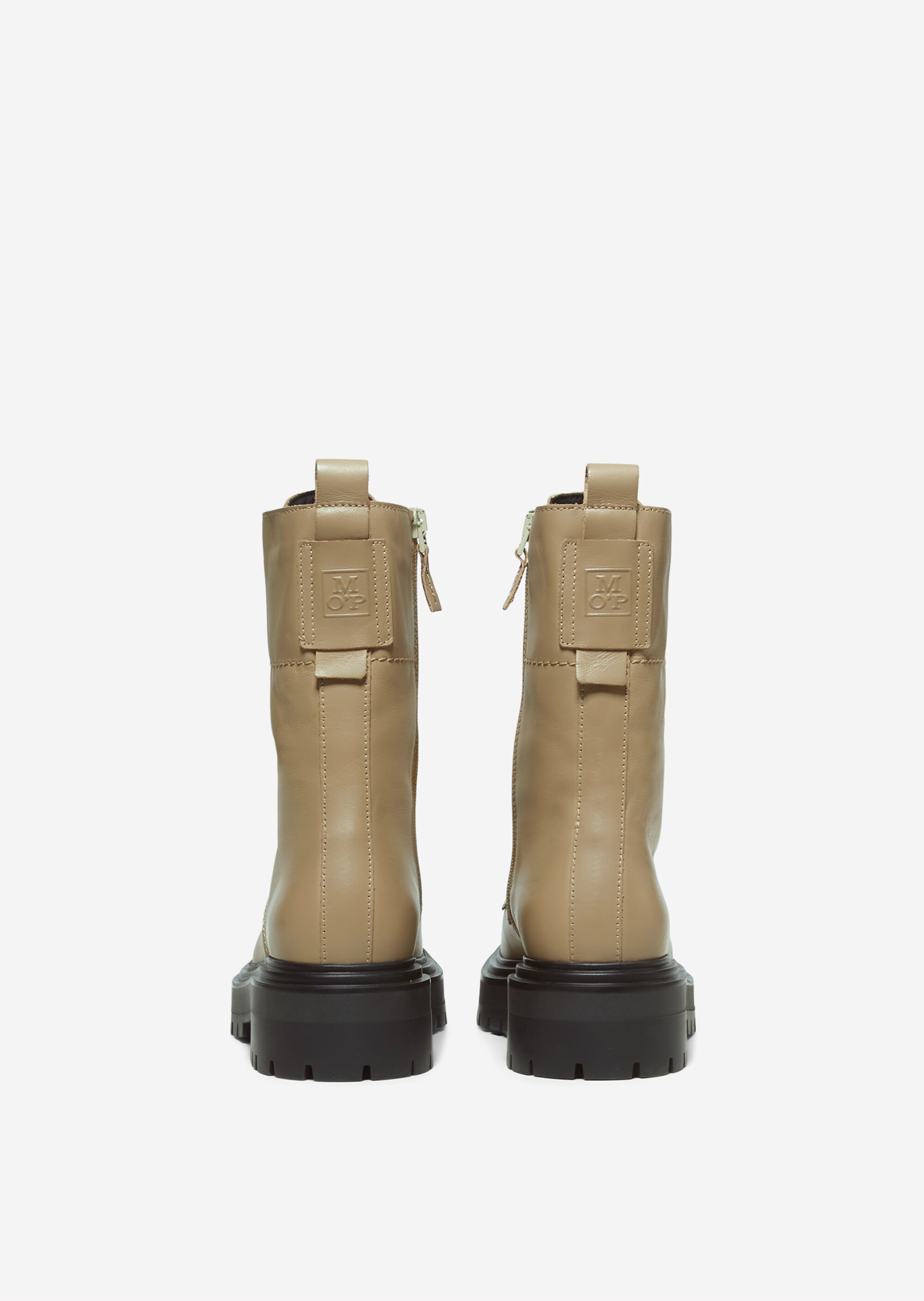 Schnürstiefel aus softem Kalbleder