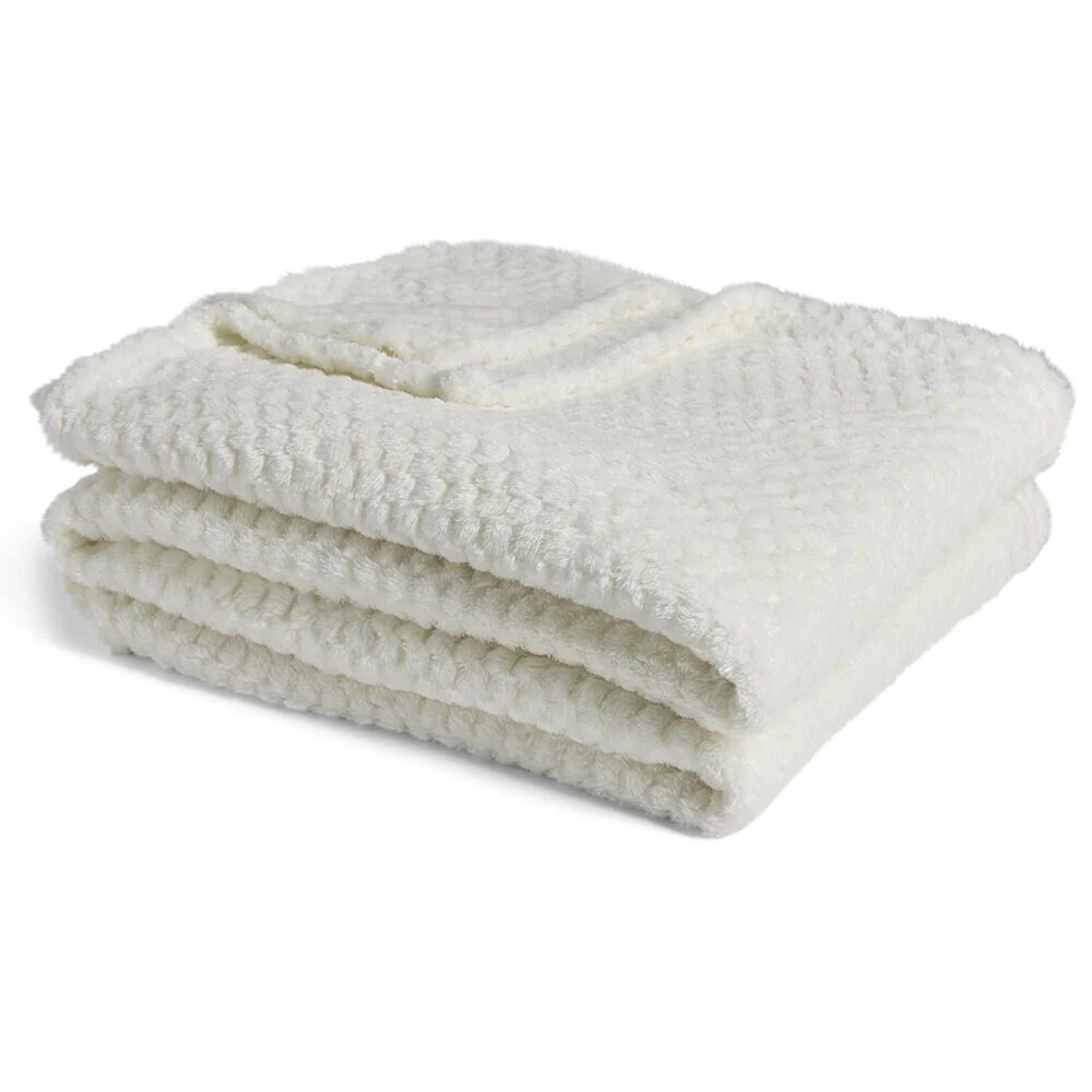 Plaid 150x200cm flanelle polyester - 3 modèles