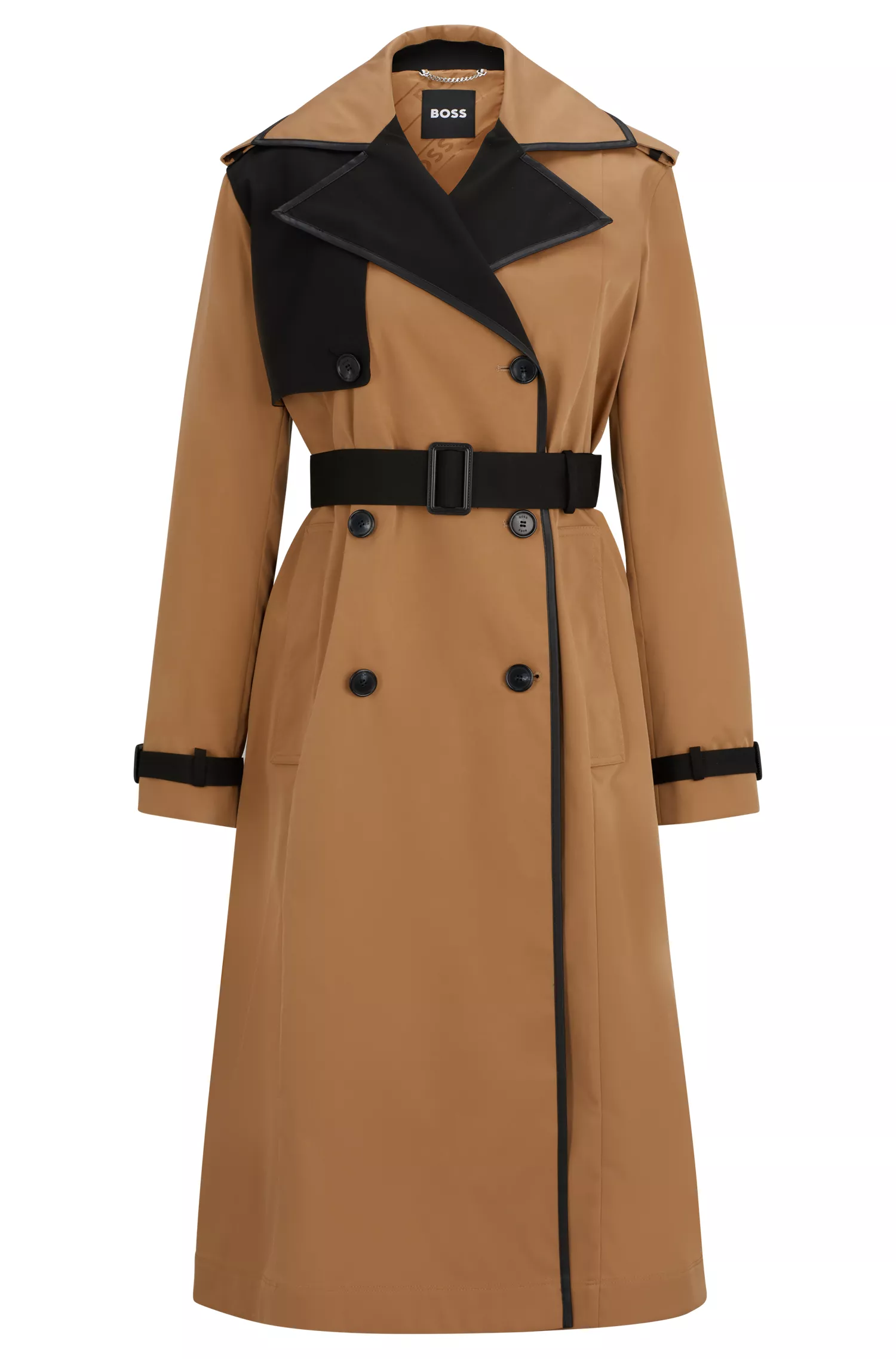 Trench coat BOSS preto, impermeável, com detalhes contrastantes.