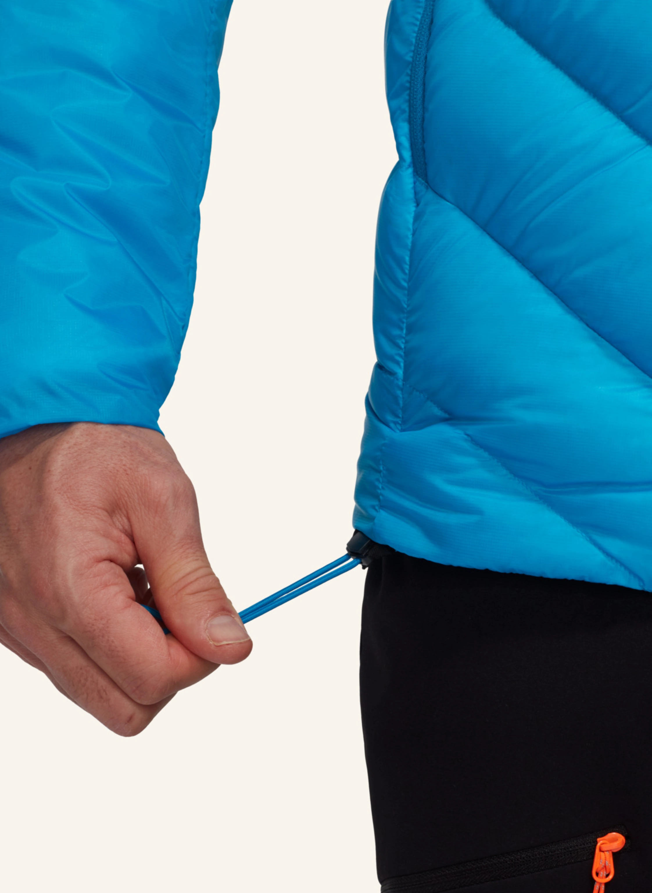 MAMMUT Daunenjacke TAISSmit Kapuze