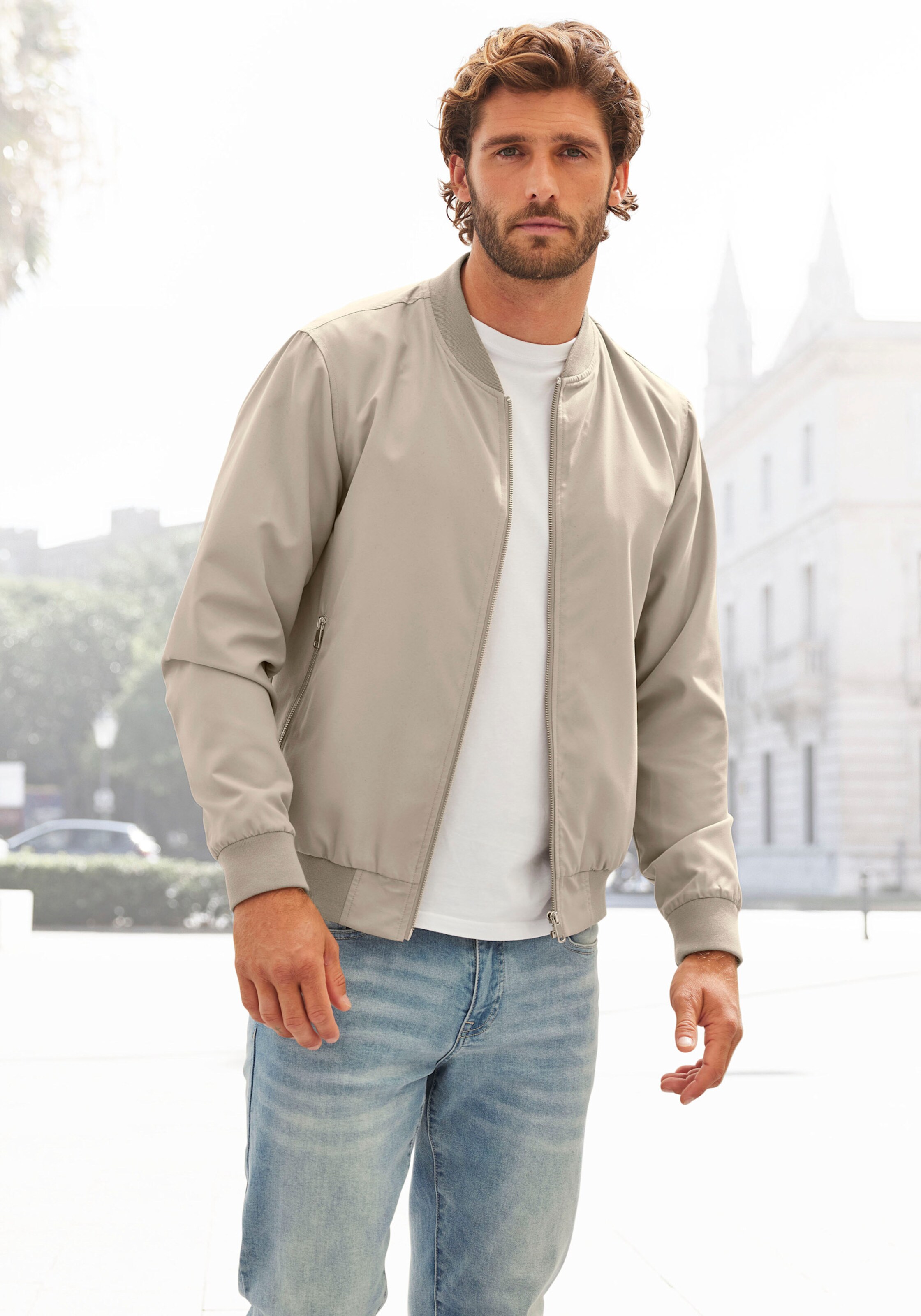 Blouson in beige