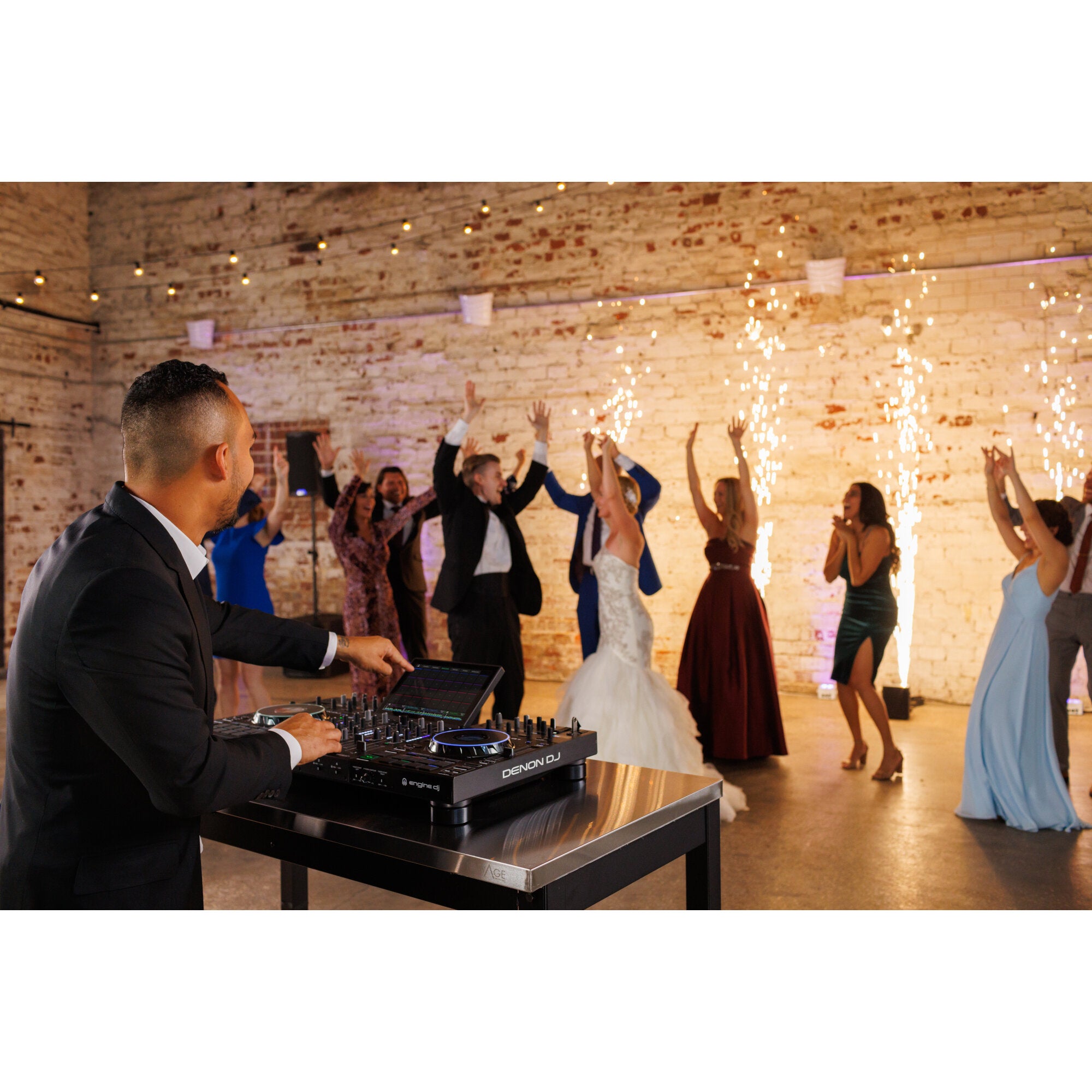 Denon DJ Prime 4+ 4-deck standalone DJ-controller