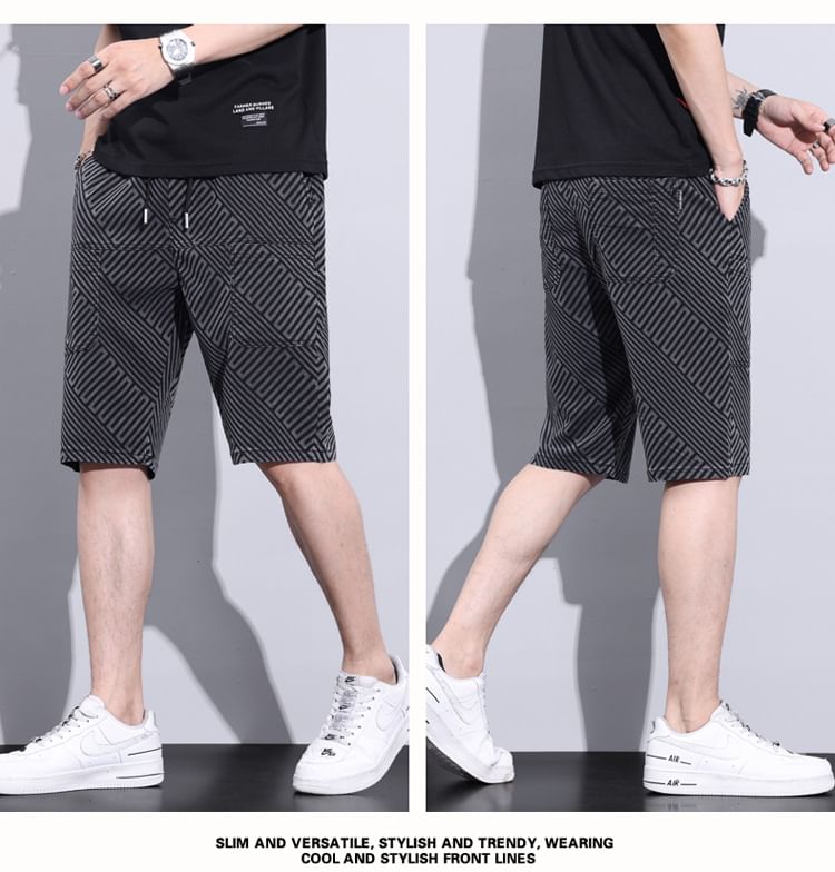 Lefitt - Mid Rise Shorts met patroon