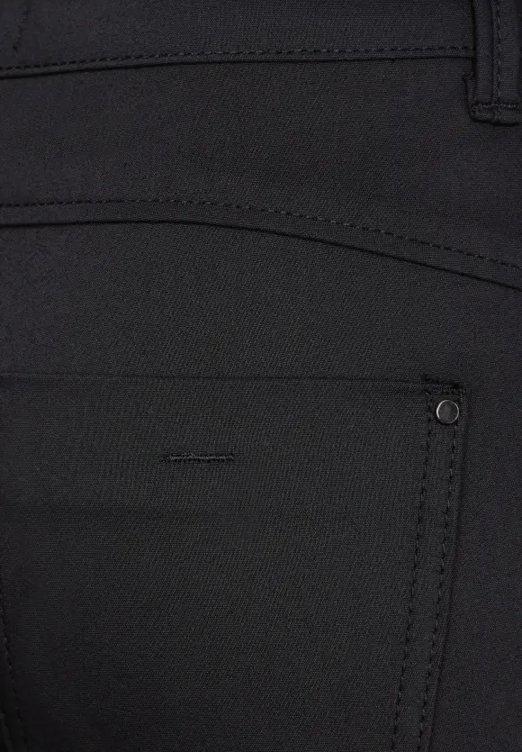 Casual Fit Hose - Black
