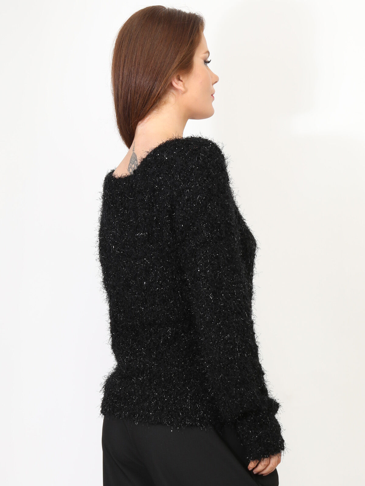 Pull duveteux avec fils brillants- Noir