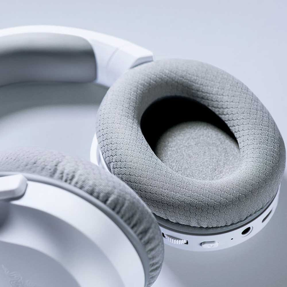 Barracuda X (2022) 2.4GHz USB C   Bluetooth Gaming Kopfhörer Over-Ear Stereo Headset mit Mikrofon (RZ04-04430200-R3M1) - Mercury (Weiss)