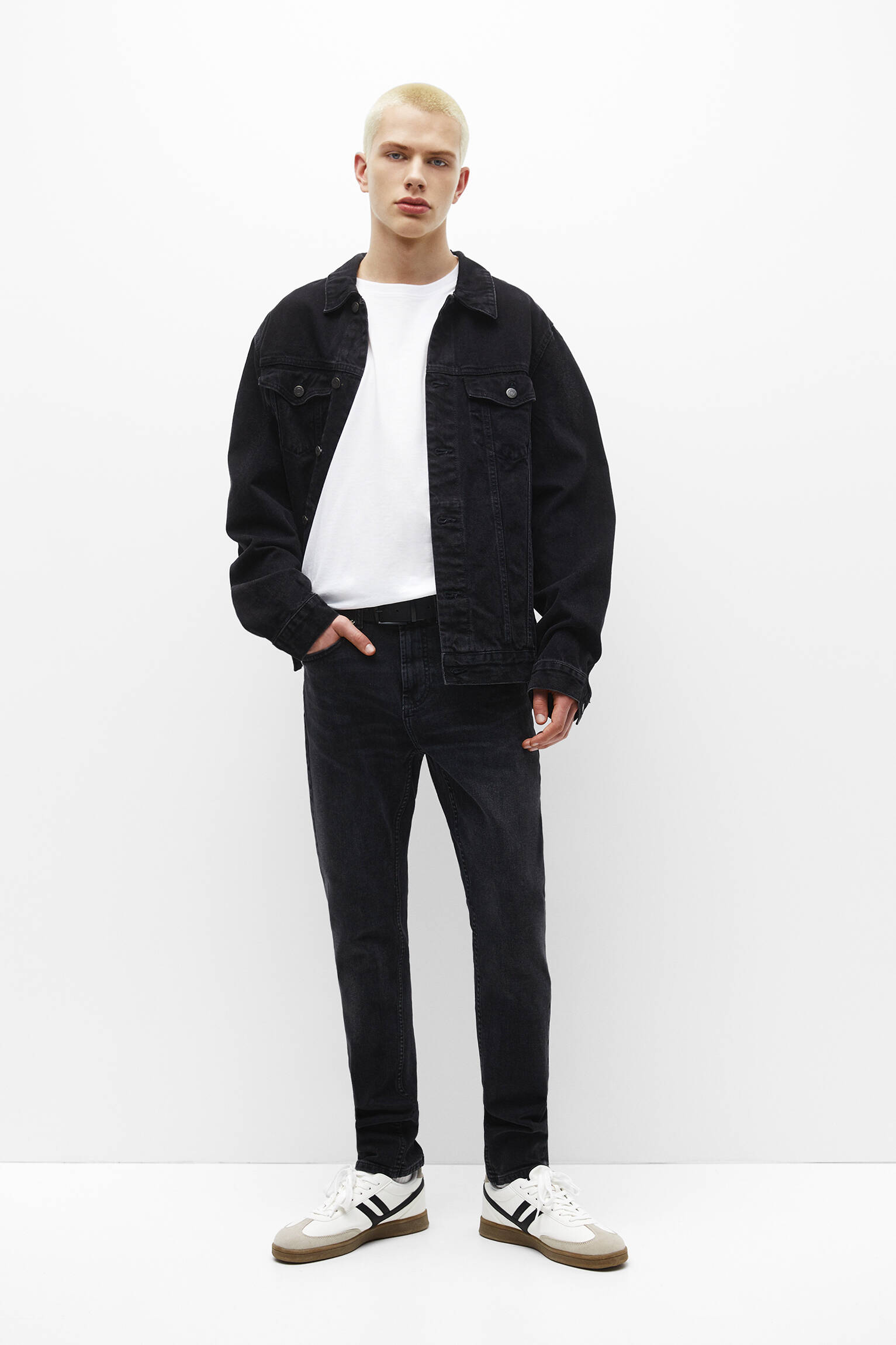 CALÇA JEANS PRETA SLIM FIT - NEG-DELAV